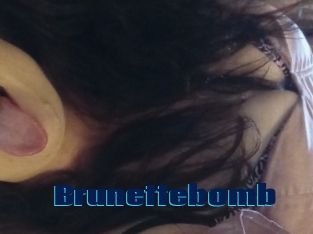 Brunettebomb