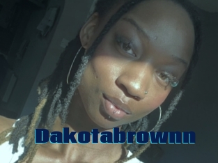 Dakotabrownn