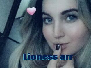 Lioness_arr