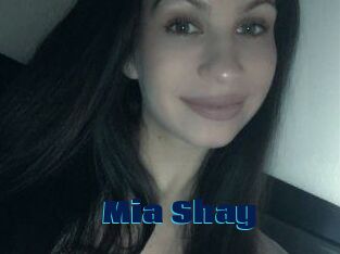 Mia_Shay