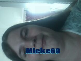 Mieke69