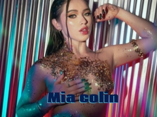 Mia_colin