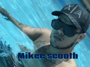 Mikee_scooth