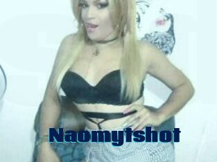 Naomytshot