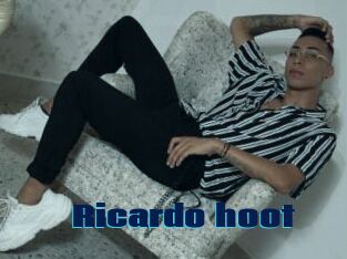 Ricardo_hoot